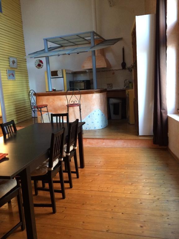 Apartament Duplex Avec Terrasse Tropezienne Pézenas Zewnętrze zdjęcie