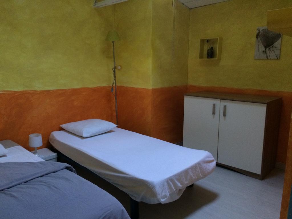 Apartament Duplex Avec Terrasse Tropezienne Pézenas Zewnętrze zdjęcie